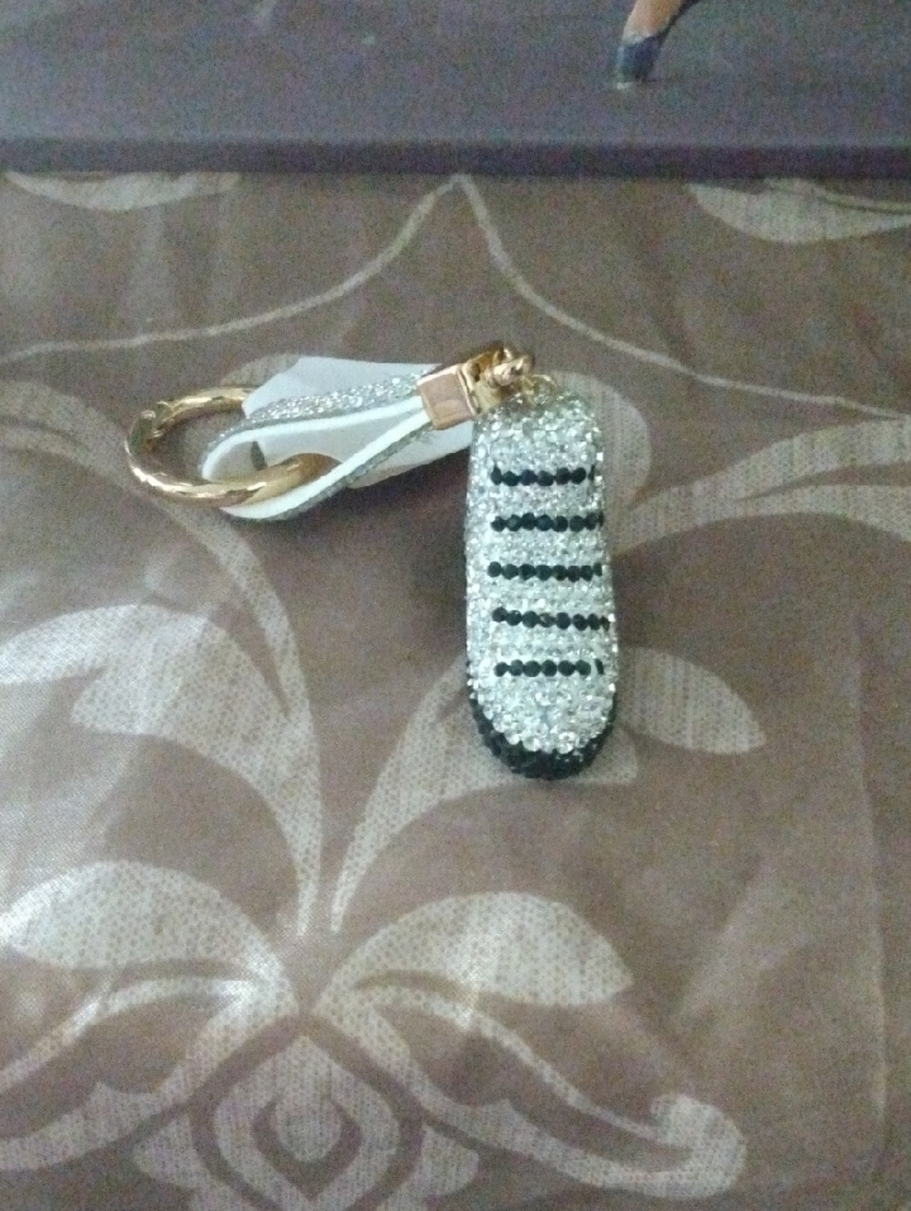 Crystal Sneaker Keychain - Gold and Silver Fashion Jewelry